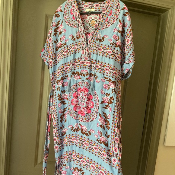 Vici midi dress. Never worn. - Picture 2 of 5